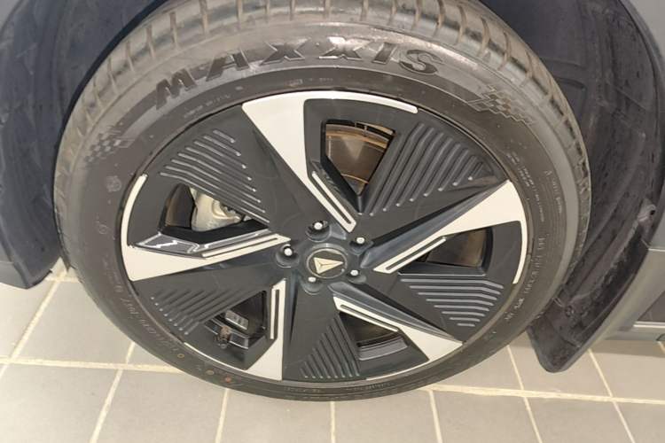 Used Deepal S07 2023 200Max Range-Extended Version Left Front Wheel Hub