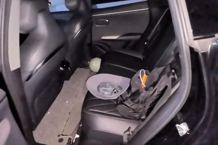Used Deepal S07 2023 200Max Range-Extended Version Left Rear Seat