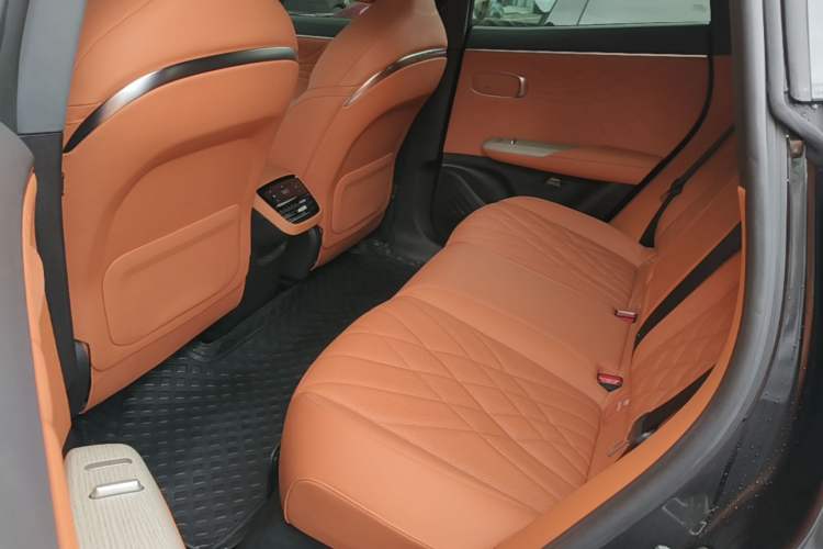 Used Deepal S07 2023 520Max Pure Electric Version Left Rear Seat