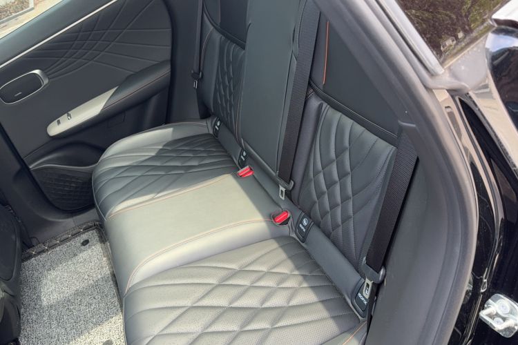 Used Deepal S07 2023 121Max Range-Extended Version Left Rear Seat