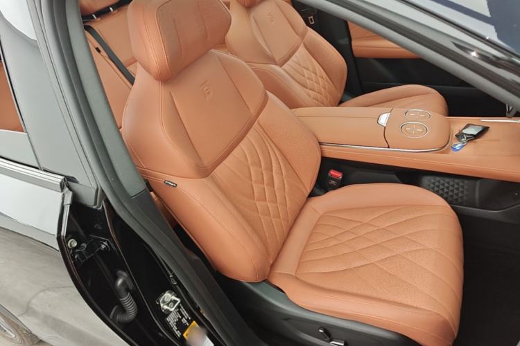 Used Deepal S07 2023 200Max Range-Extended Version Right Front Seat