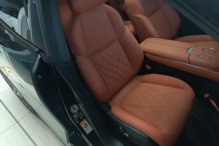 Used Deepal S07 2023 200Max Range-Extended Version Right Front Seat