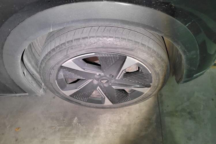 Used Deepal S07 2023 200Max Range-Extended Version Right Front Wheel Hub