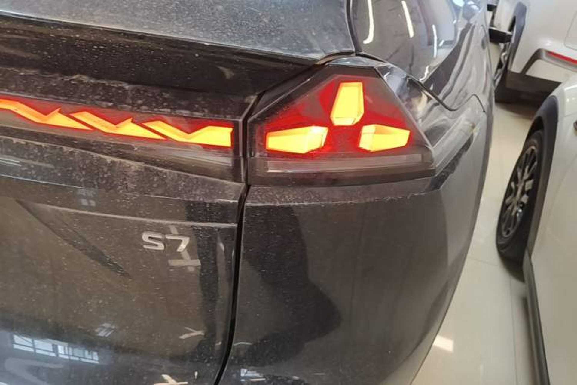 Used Deepal S07 2023 200Max Range-Extended Version Right Rear Taillight