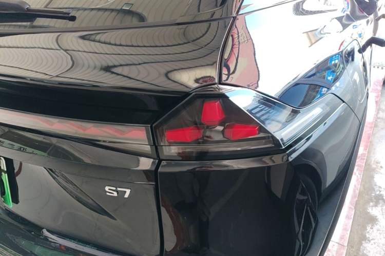 Used Deepal S07 2023 200Max Range-Extended Version Right Rear Taillight
