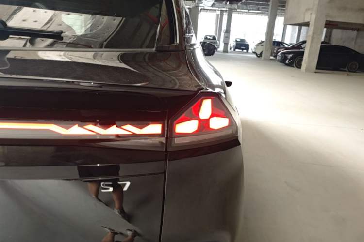 Used Deepal S07 2023 S7i 200Max Extended-Range Model Right Rear Taillight