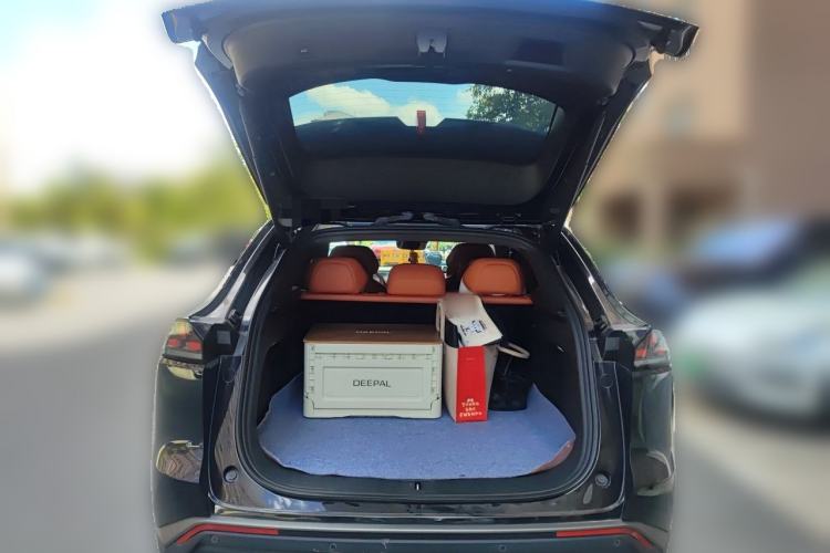 Used Deepal S07 2023 200Max Range-Extended Version Trunk