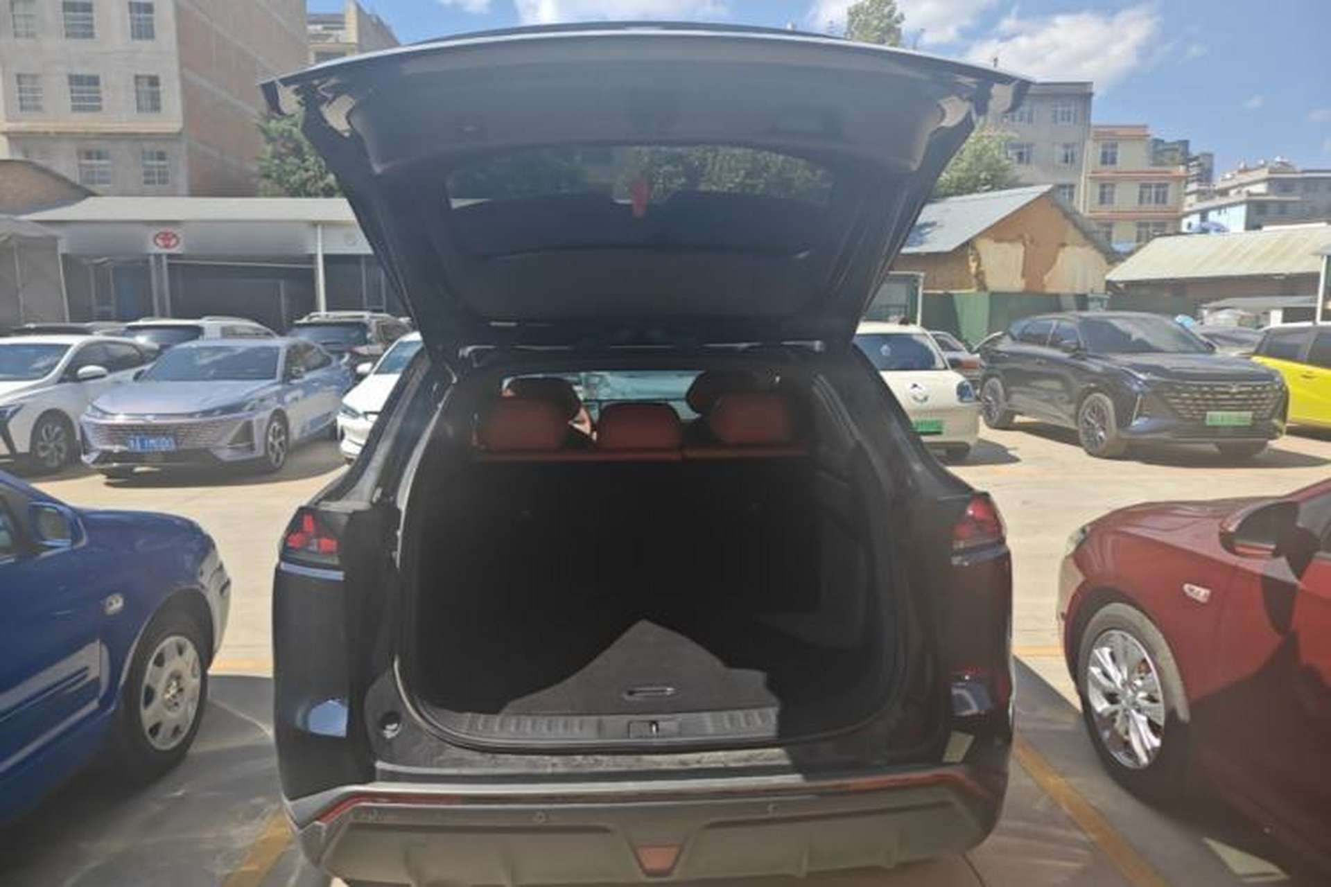 Used Deepal S07 2023 200Max Range-Extended Version Trunk