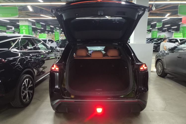 Used Deepal S07 2023 200Max Range-Extended Version Trunk
