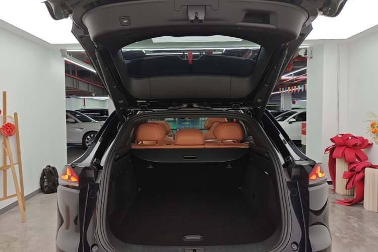 Used Deepal S07 2023 200Max Range-Extended Version Trunk