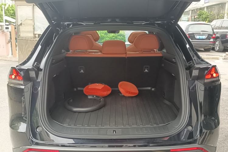Used Deepal S07 2023 520Max Pure Electric Version Trunk