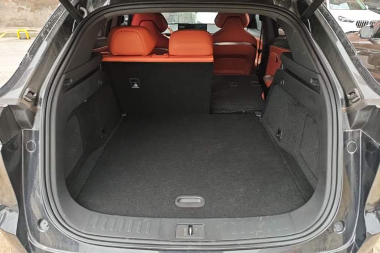 Used Deepal S07 2023 121Max Range-Extended Version Trunk