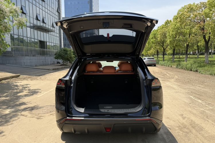 Used Deepal S07 2023 200Max Range-Extended Version Trunk