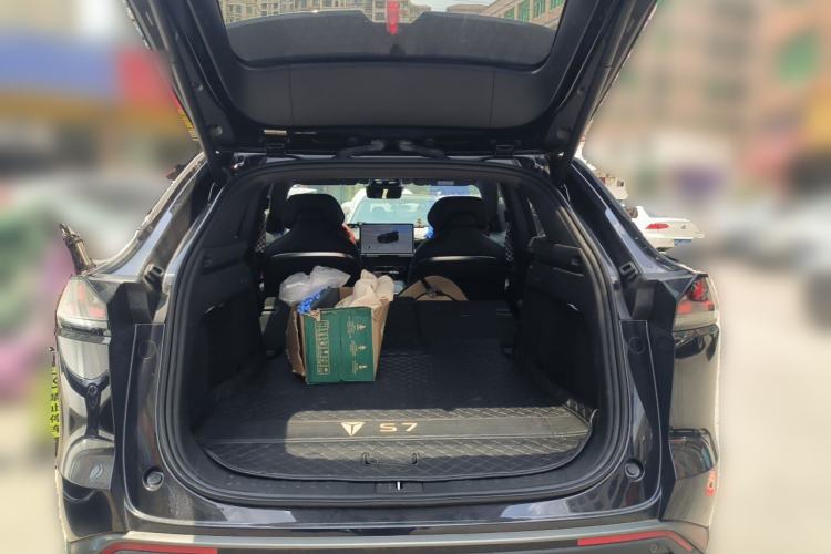 Used Deepal S07 2023 200Max Range-Extended Version Trunk