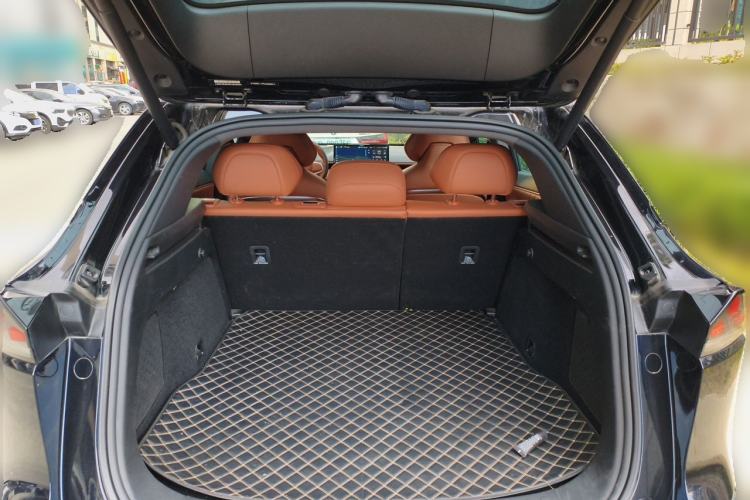 Used Deepal S07 2023 200Max Range-Extended Version Trunk