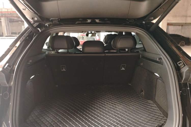 Used Deepal S07 2023 S7i 200Max Extended-Range Model Trunk