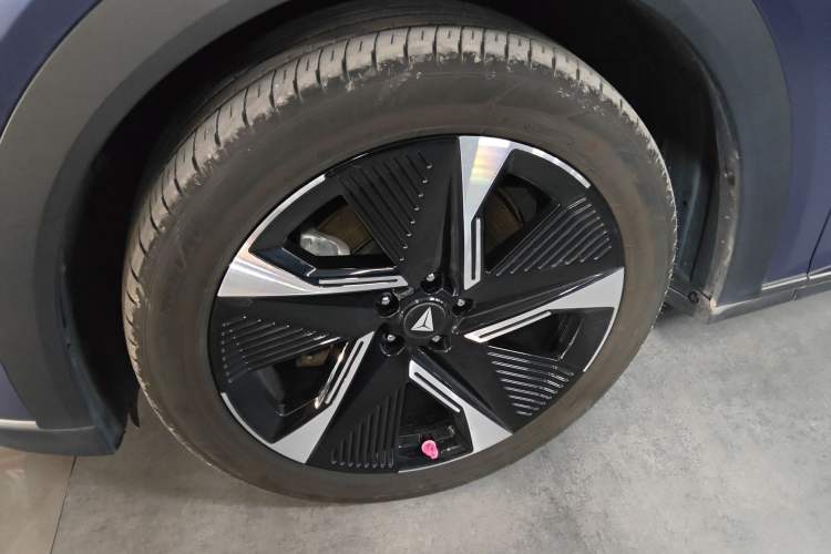 Used Deepal S07 2023 200Max Range-Extended Version Left Front Wheel Hub