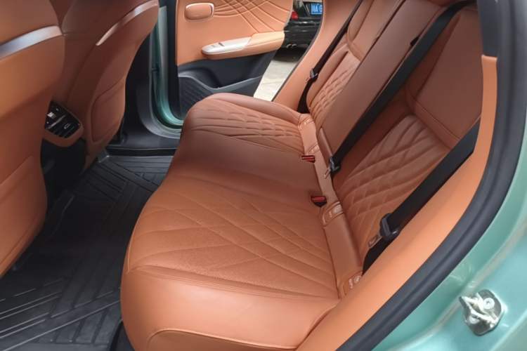 Used Deepal S07 2023 200Max Range-Extended Version Left Rear Seat