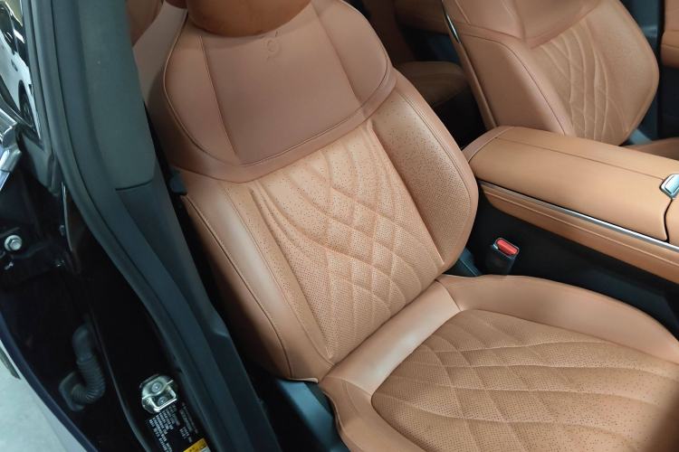 Used Deepal S07 2023 200Max Range-Extended Version Right Front Seat