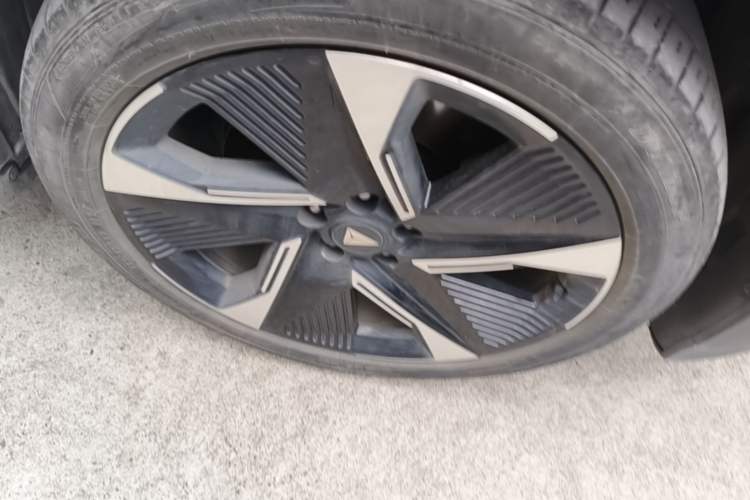 Used Deepal S07 2023 200Max Range-Extended Version Right Front Wheel Hub