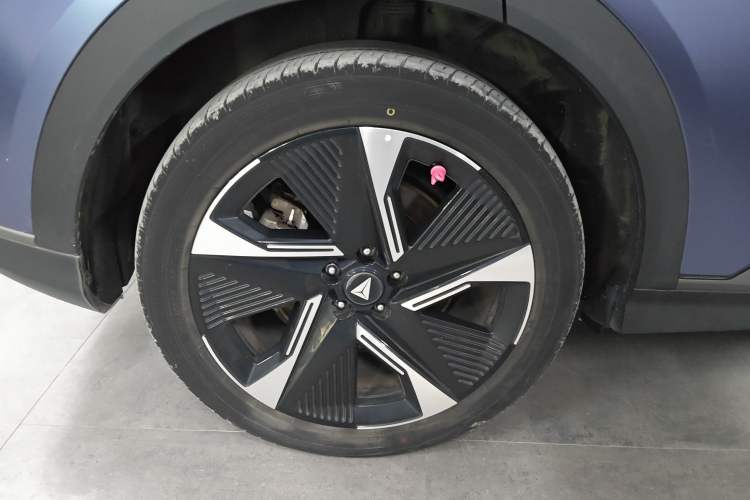 Used Deepal S07 2023 200Max Range-Extended Version Right Rear Wheel Hub