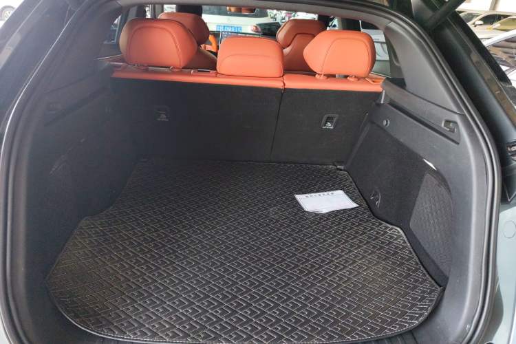 Used Deepal S07 2023 200Max Range-Extended Version Trunk