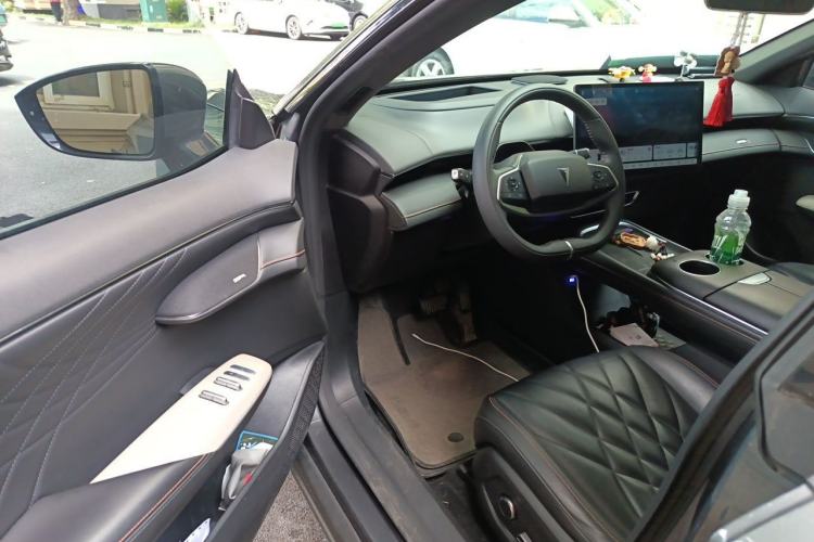 Used Deepal S07 2023 620Max Pure Electric Version Driver Seat