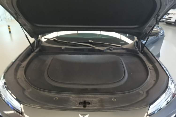 Used Deepal S07 2023 200Max Range-Extended Version Engine Bay