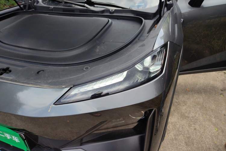 Used Deepal S07 2023 200Max Range-Extended Version Engine Bay Left