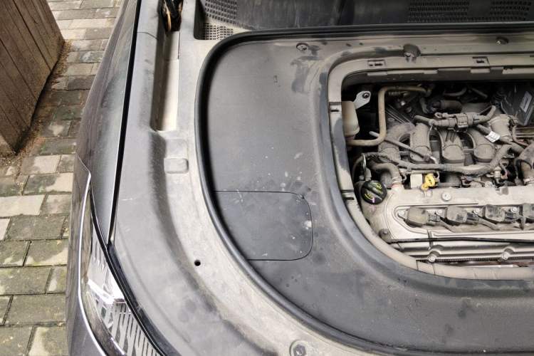 Used Deepal S07 2023 200Max Range-Extended Version Engine Bay Right