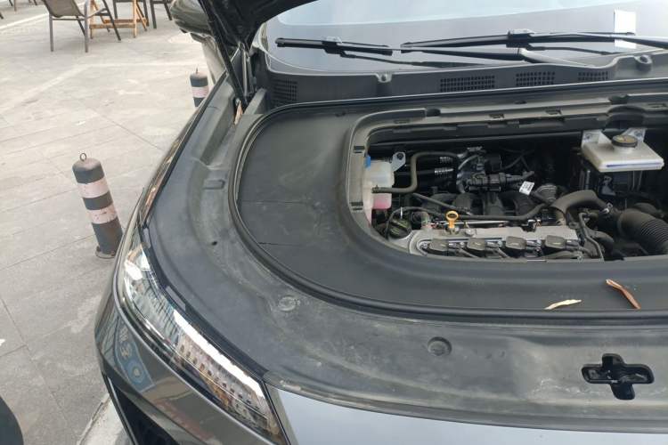 Used Deepal S07 2023 200Max Range-Extended Version Engine Bay Right