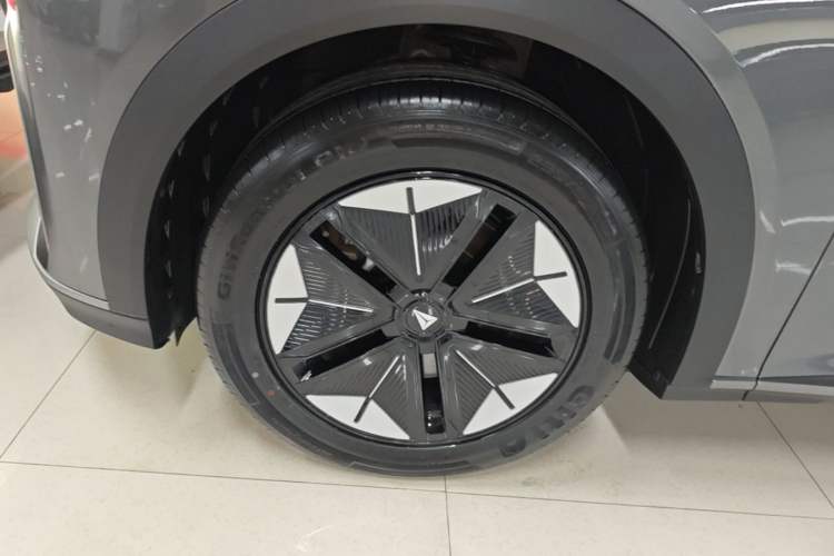 Used Deepal S07 2023 200Max Range-Extended Version Exterior 4