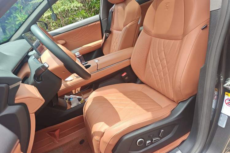 Used Deepal S07 2023 200Max Range-Extended Version Left Front Seat