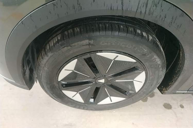 Used Deepal S07 2023 200Max Range-Extended Version Left Front Wheel Hub