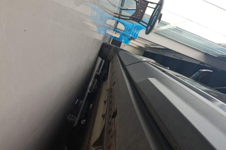 Used Deepal S07 2023 121Max Range-Extended Version Left Side Sill