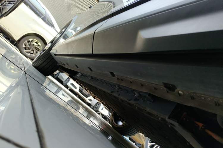 Used Deepal S07 2023 S7i 200Max Extended-Range Model Left Side Sill