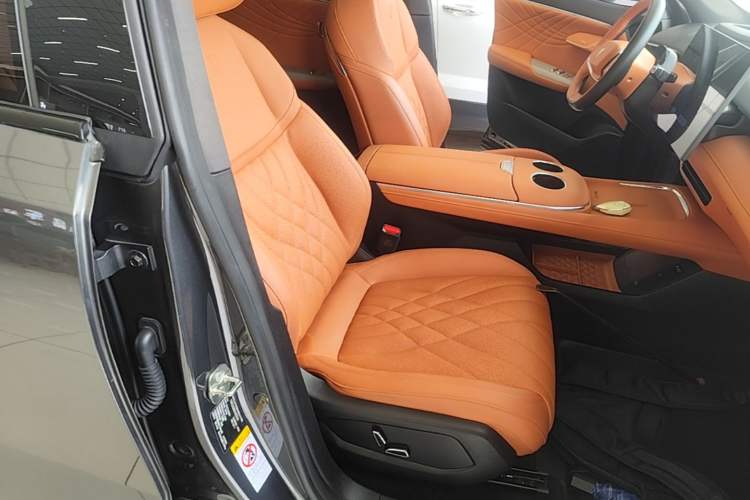 Used Deepal S07 2023 200Max Range-Extended Version Right Front Seat