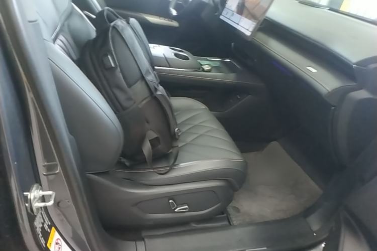 Used Deepal S07 2023 200Max Range-Extended Version Right Front Seat