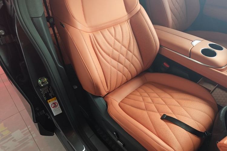 Used Deepal S07 2023 121Max Range-Extended Version Right Front Seat