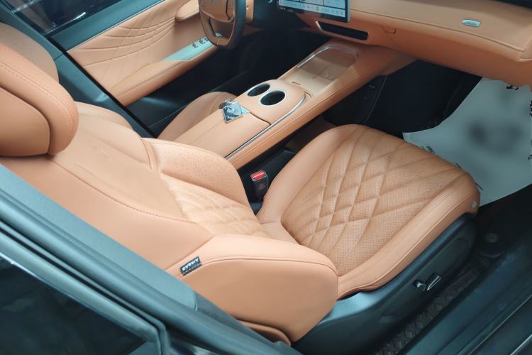 Used Deepal S07 2023 200Max Range-Extended Version Right Front Seat