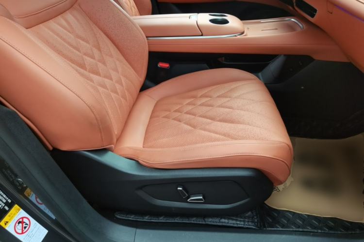 Used Deepal S07 2023 200Max Range-Extended Version Right Front Seat