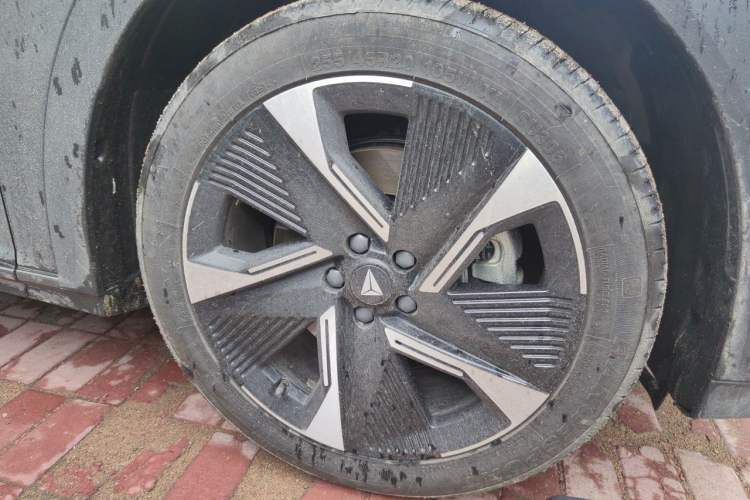 Used Deepal S07 2023 200Max Range-Extended Version Right Front Wheel Hub