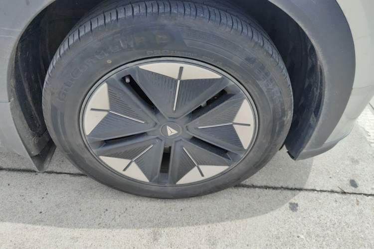 Used Deepal S07 2023 200Max Range-Extended Version Right Front Wheel Hub