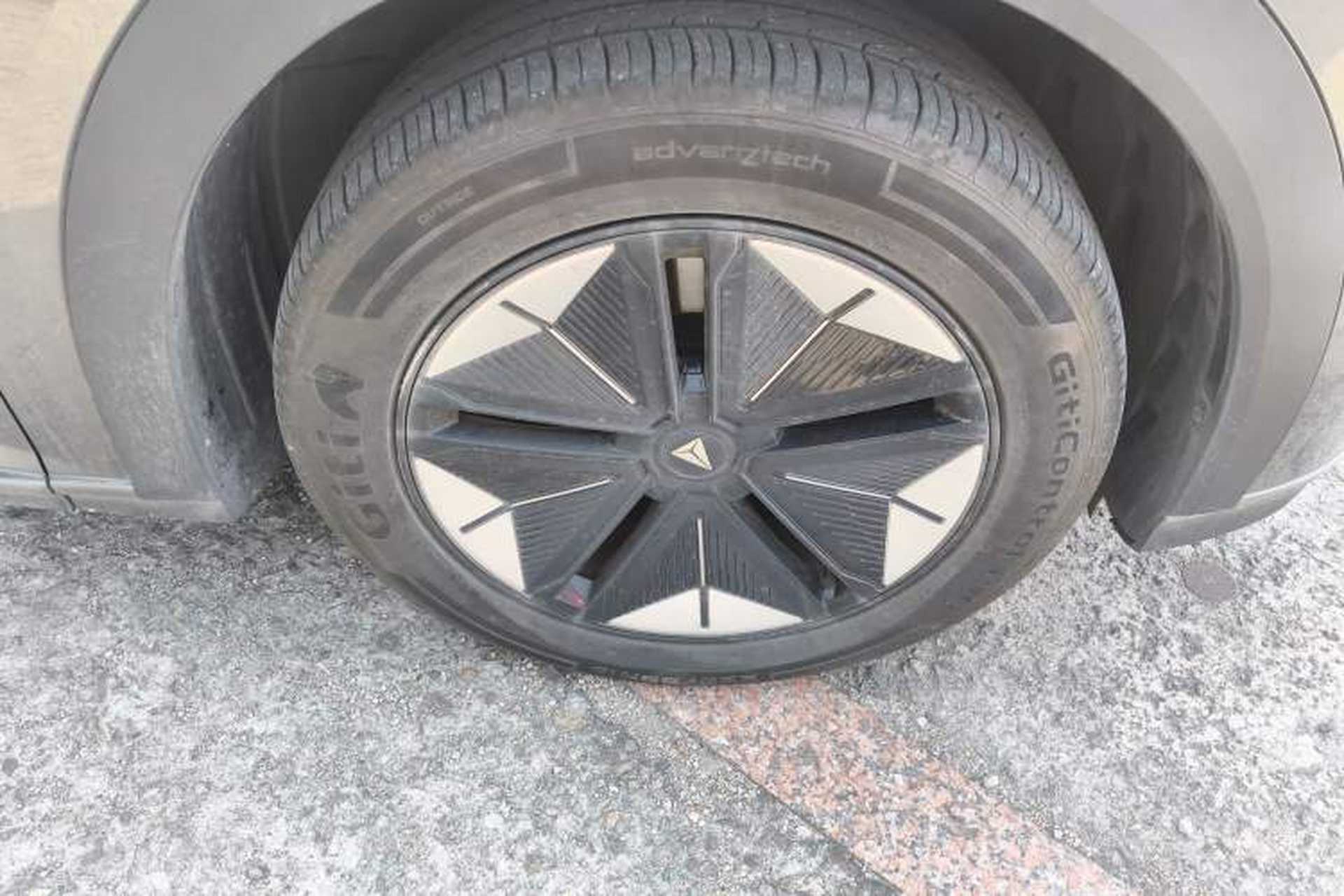 Used Deepal S07 2023 200Max Range-Extended Version Right Front Wheel Hub