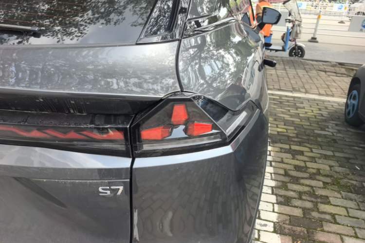 Used Deepal S07 2023 200Max Range-Extended Version Right Rear Taillight