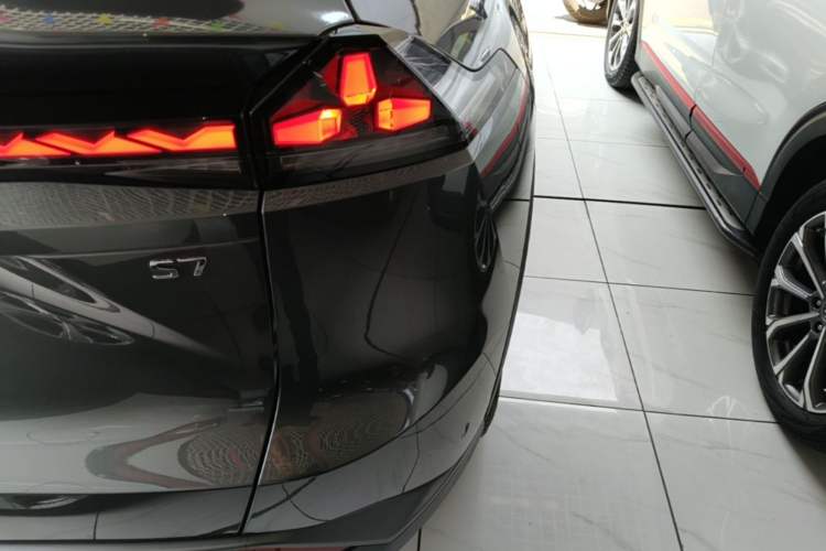Used Deepal S07 2023 S7i 200Max Extended-Range Model Right Rear Taillight