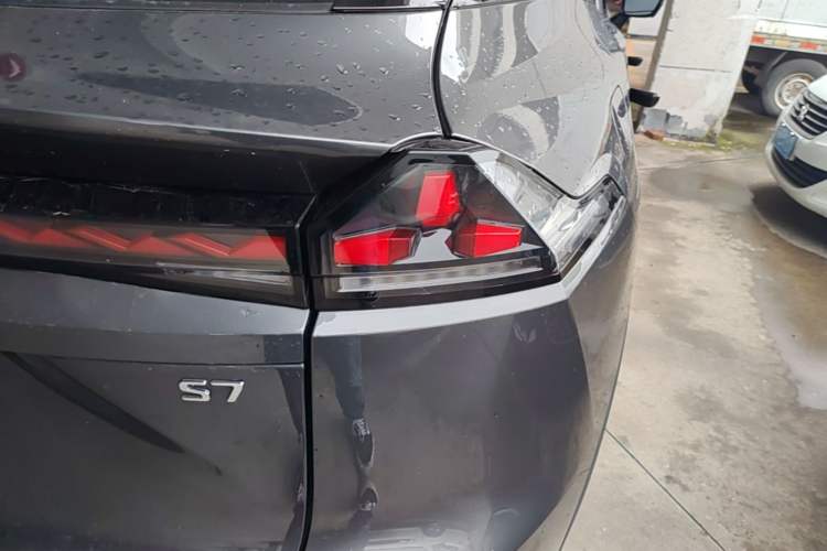 Used Deepal S07 2023 200Max Range-Extended Version Right Rear Taillight