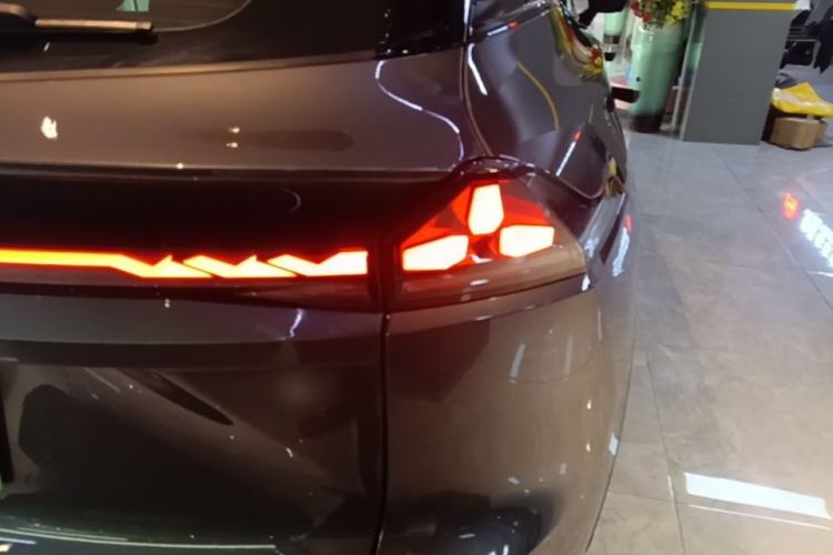 Used Deepal S07 2023 200Max Range-Extended Version Right Rear Taillight