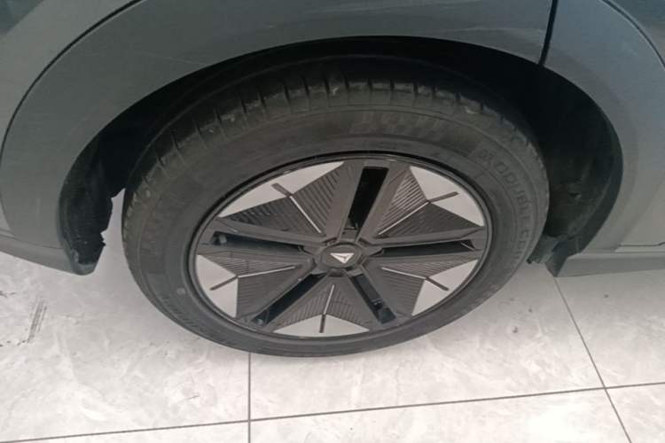 Used Deepal S07 2023 200Max Range-Extended Version Right Rear Wheel Hub