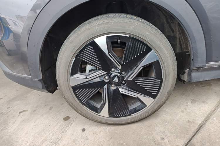 Used Deepal S07 2023 200Max Range-Extended Version Right Rear Wheel Hub